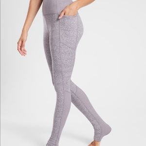 Athleta Exhale pocket tight SZ M